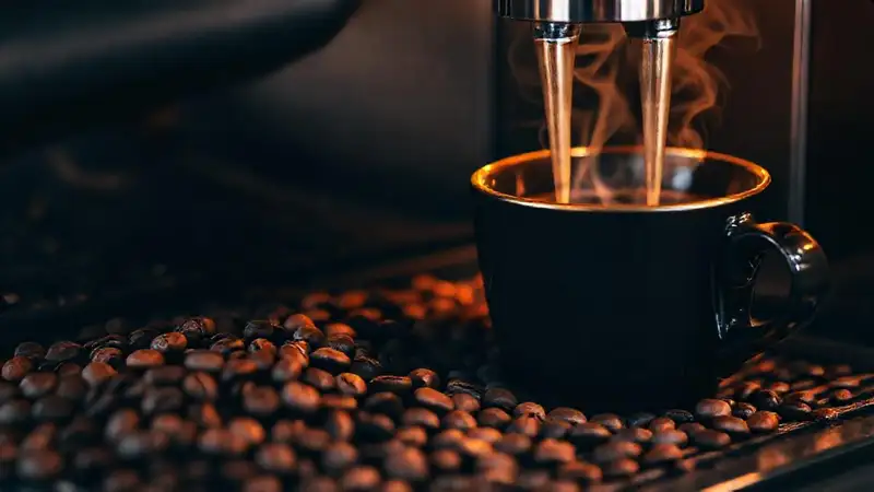 Café espresso sofisticado y acogedor