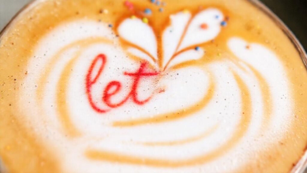 El arte latte crea momentos festivos